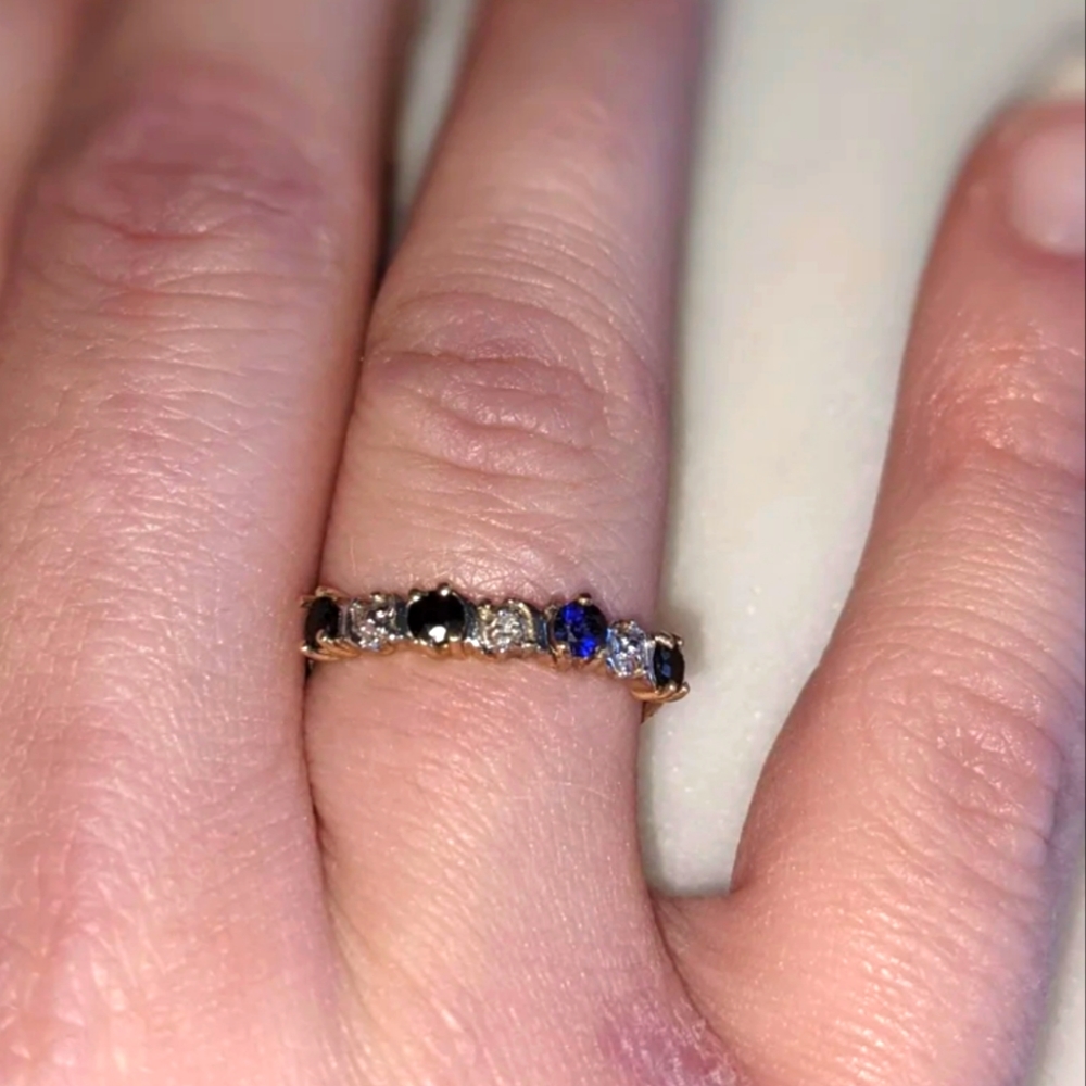 - 10k sapphire ring